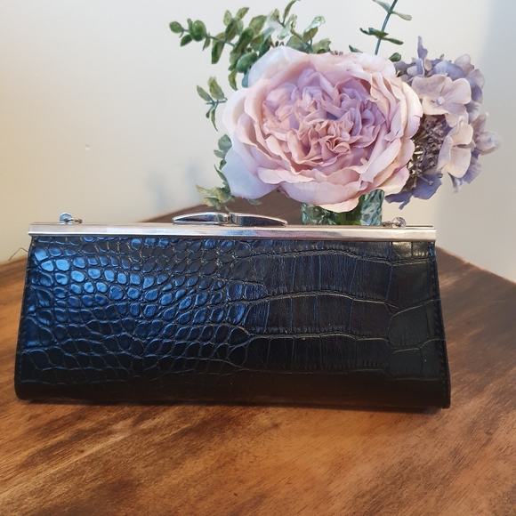 COPY - Diana Ferrari Black 🖤 Clutch - Picture 4 of 6